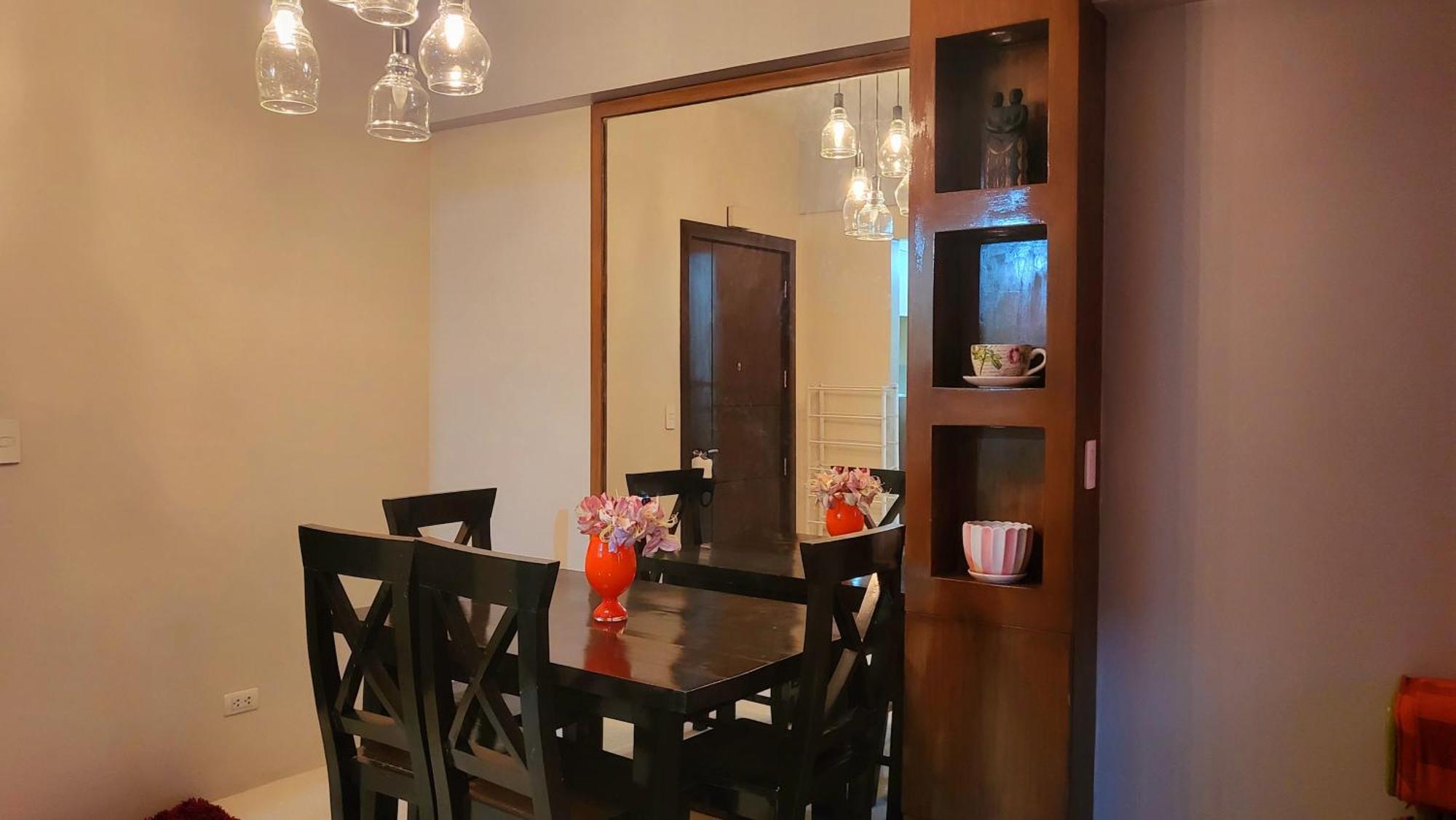 One Palm Tree Villas Condominium - Studio 10O With Balcony - Across Terminal 3 Airport Manilla Buitenkant foto